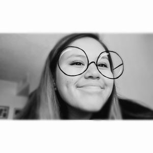 Meet your Posher, Adrianna